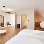 Maison Turenne 4*