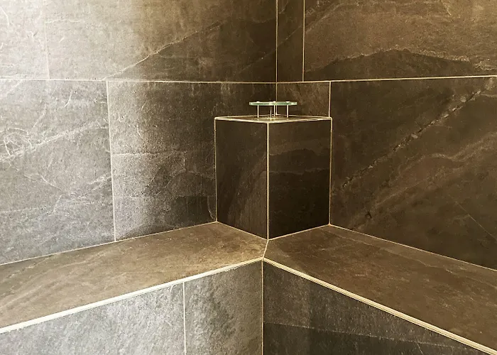 Maison Turenne Hotel