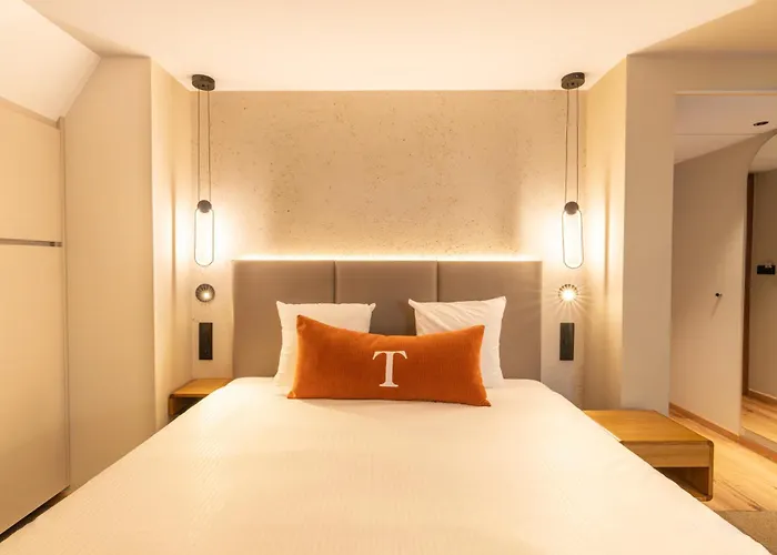 Maison Turenne Hotel